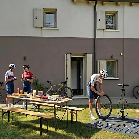 With Free Parking At The Corte Dell'angelo * 特维哥那诺