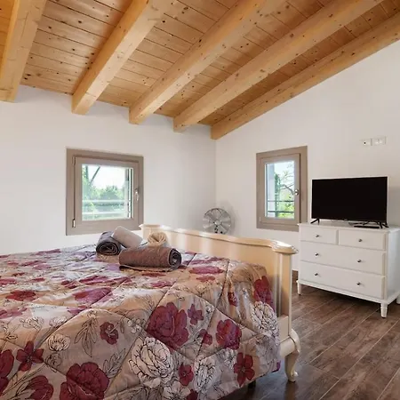 With Free Parking At The Corte Dell'angelo Vakantiehuis *